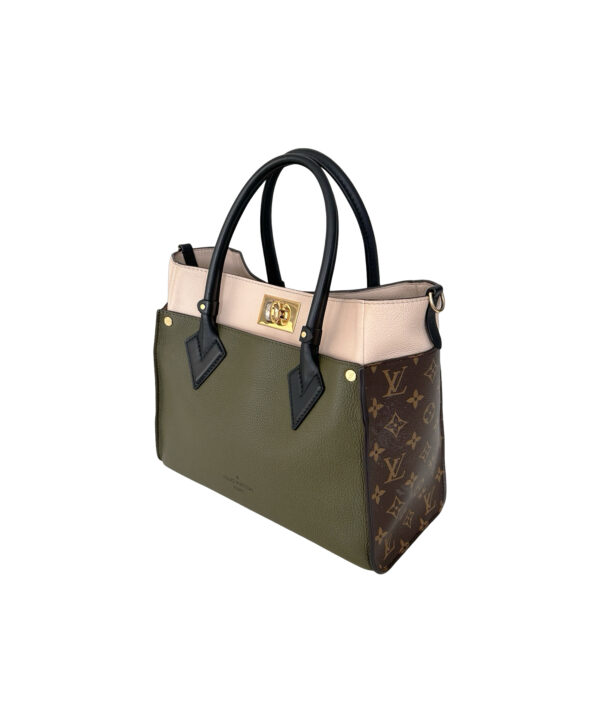 Louis Vuitton On My Side Laurier